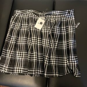 NWT black plaid skirt